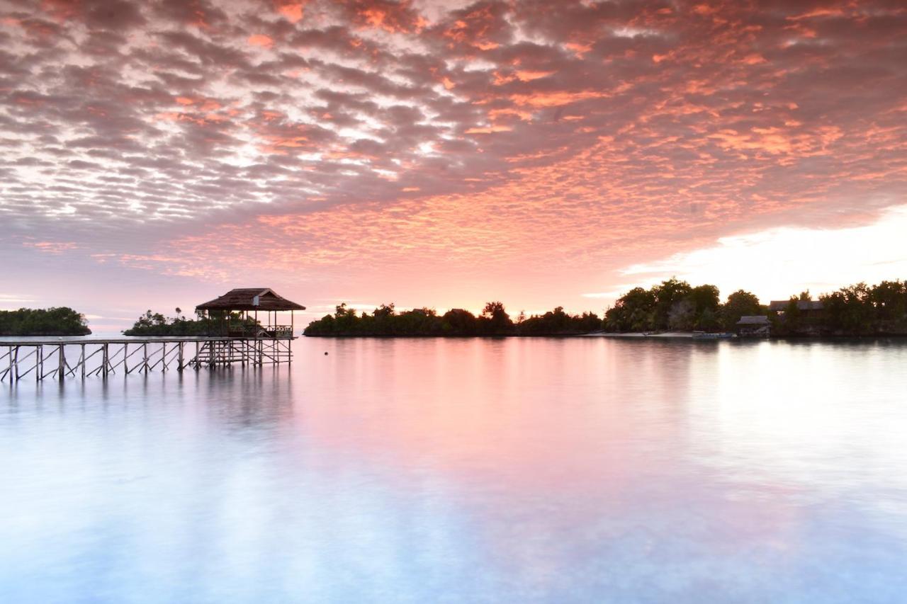 Araya Dive Resort Togean Bomba Exteriör bild