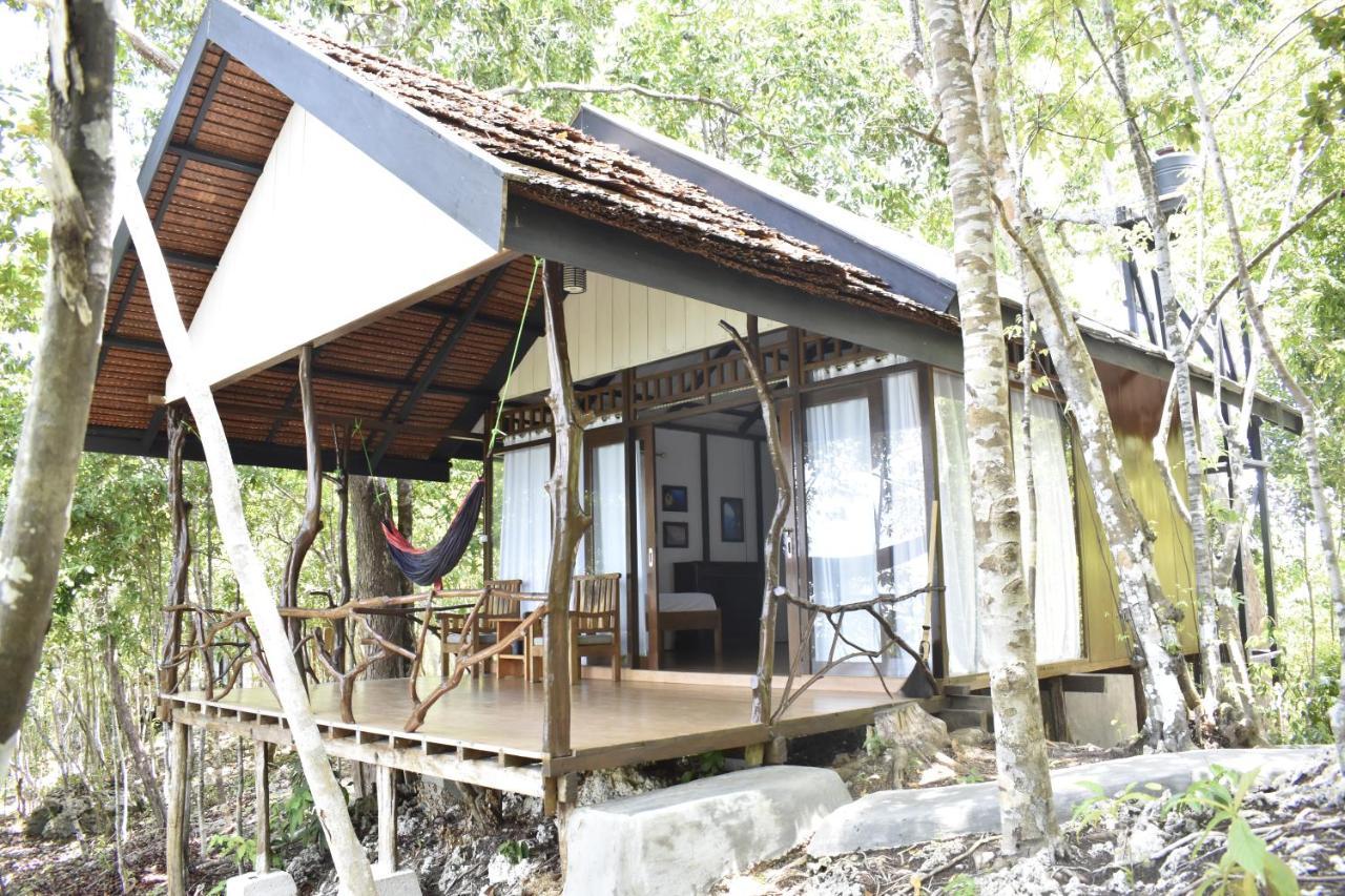 Araya Dive Resort Togean Bomba Exteriör bild