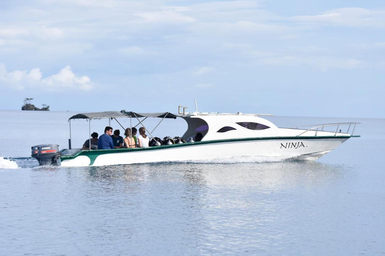 Araya Dive Resort Togean Bomba Exteriör bild