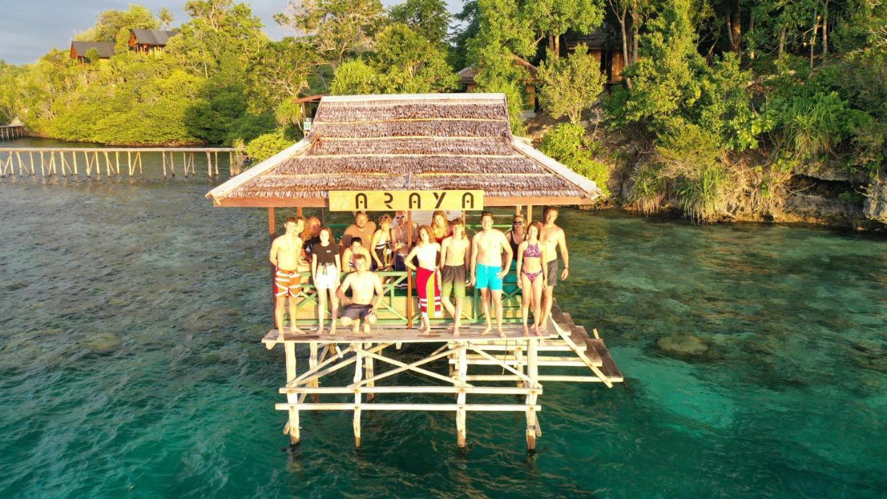 Araya Dive Resort Togean Bomba Exteriör bild