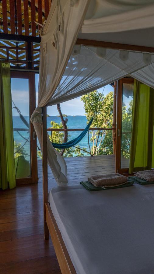 Araya Dive Resort Togean Bomba Exteriör bild